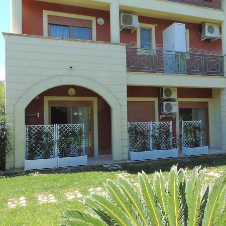 Casa Vacanze Oasi Felicita 新锡里马里纳 外观 照片