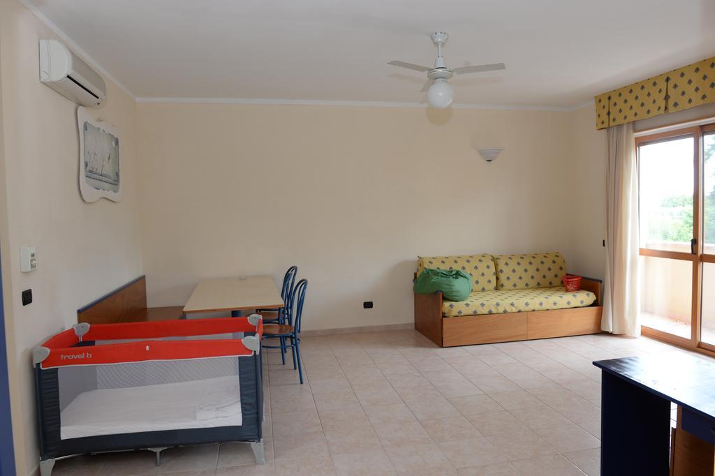 Casa Vacanze Oasi Felicita 新锡里马里纳 外观 照片
