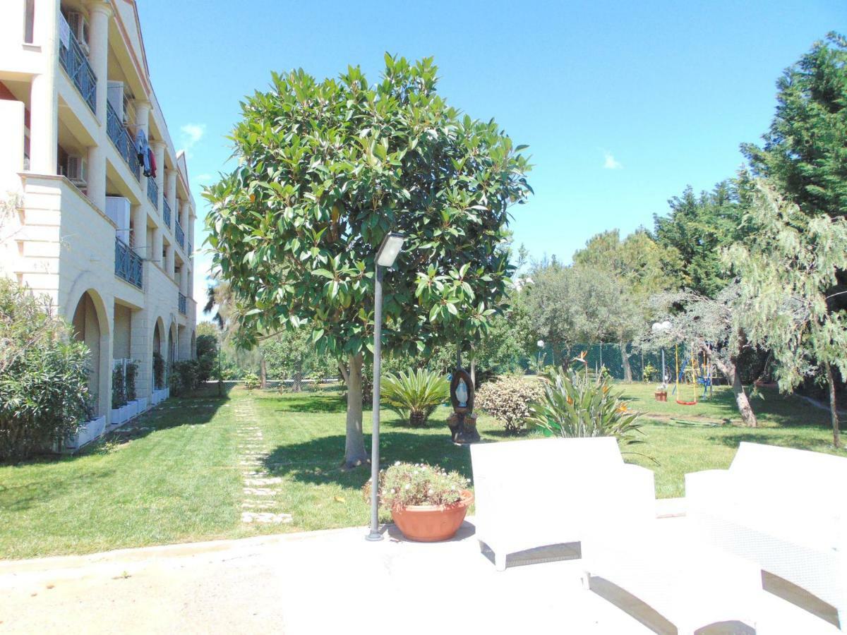 Casa Vacanze Oasi Felicita 新锡里马里纳 外观 照片