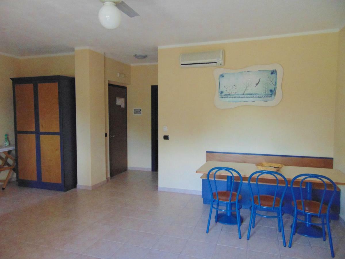 Casa Vacanze Oasi Felicita 新锡里马里纳 外观 照片