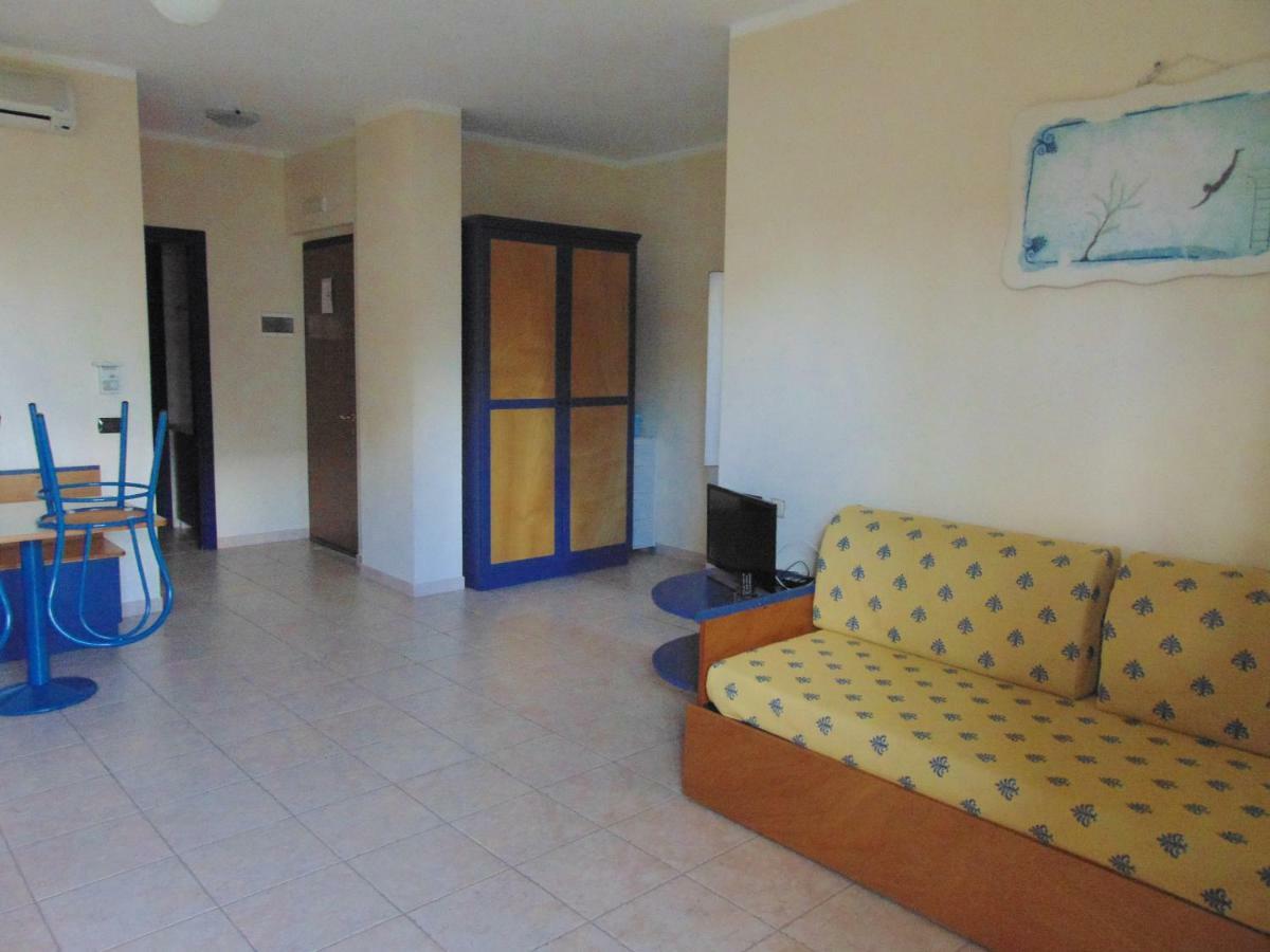 Casa Vacanze Oasi Felicita 新锡里马里纳 外观 照片